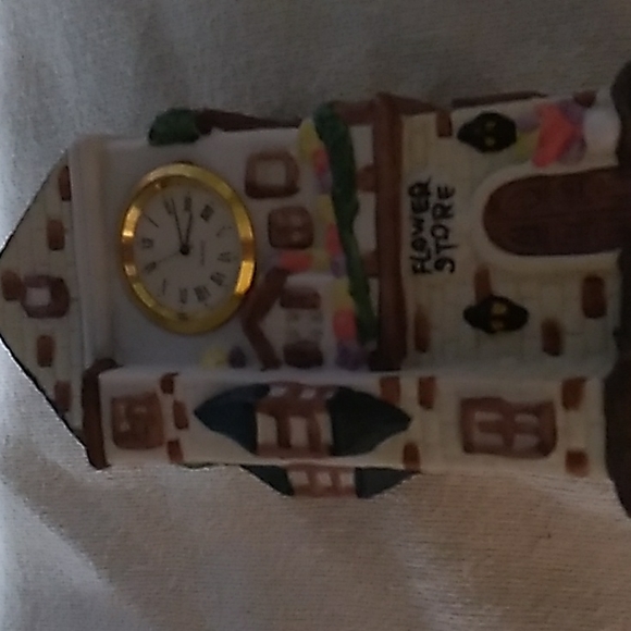 Ceramic flower clock - Picture 2 of 6